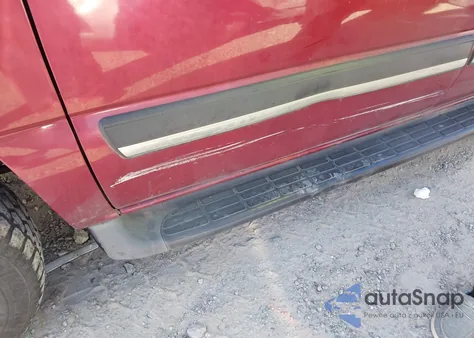 2005 Chevrolet Tahoe Ls z USA, uszkodzony, nr VIN 1GNEC13T25R104850